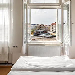 Hostel Drunken Monkey, Praag