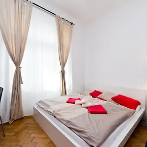 Hostel Budget